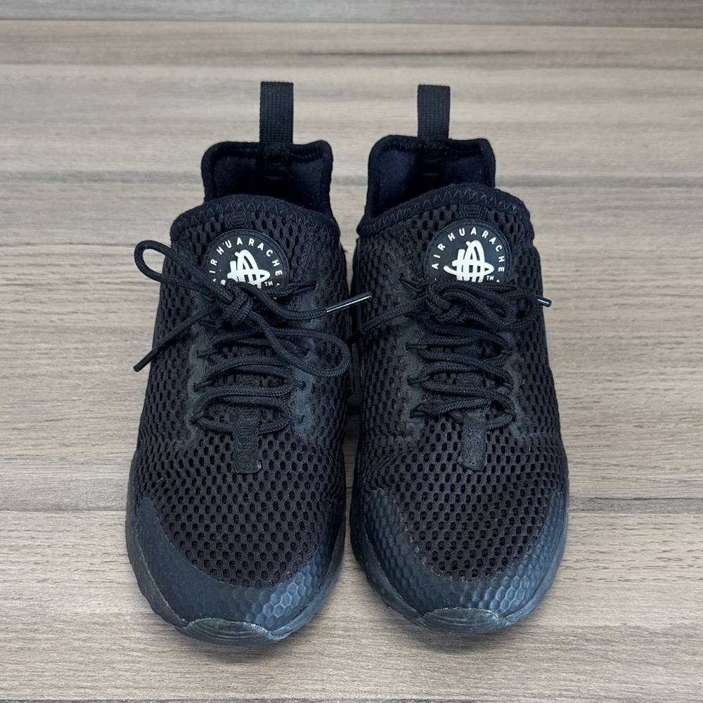 Nike Black Mesh Sneakers